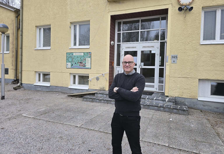 Muurlan opiston rehtori Teuvo Sankila haluaa tehdä opistoa paremmin tunnetuksi.