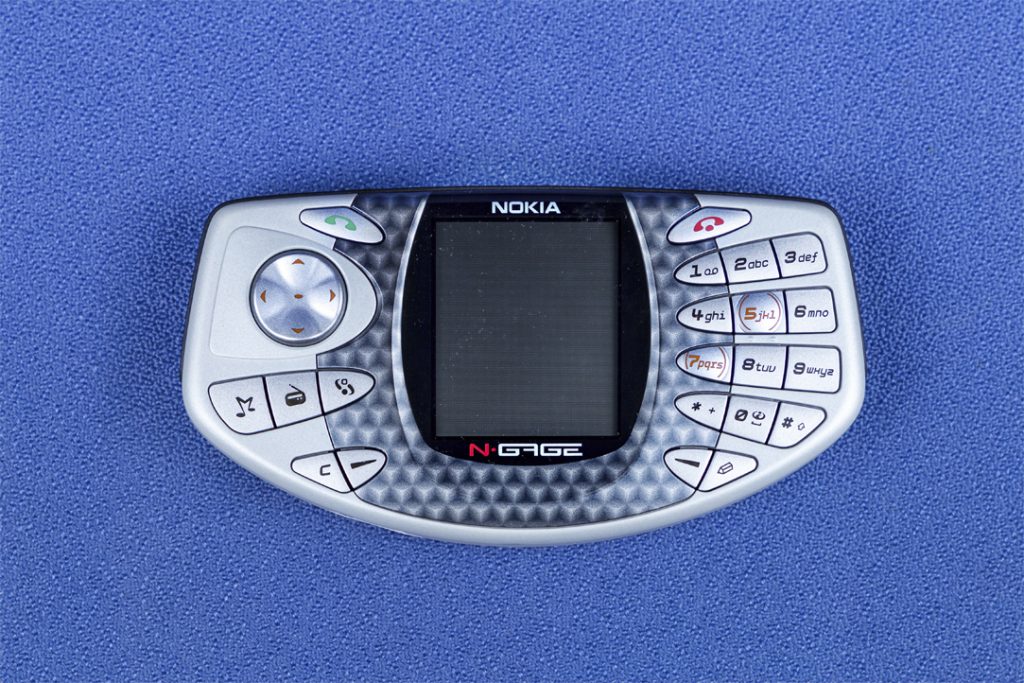 Nokia N-Gage on toistaiseksi ainoa kotimainen pelikonsoli.