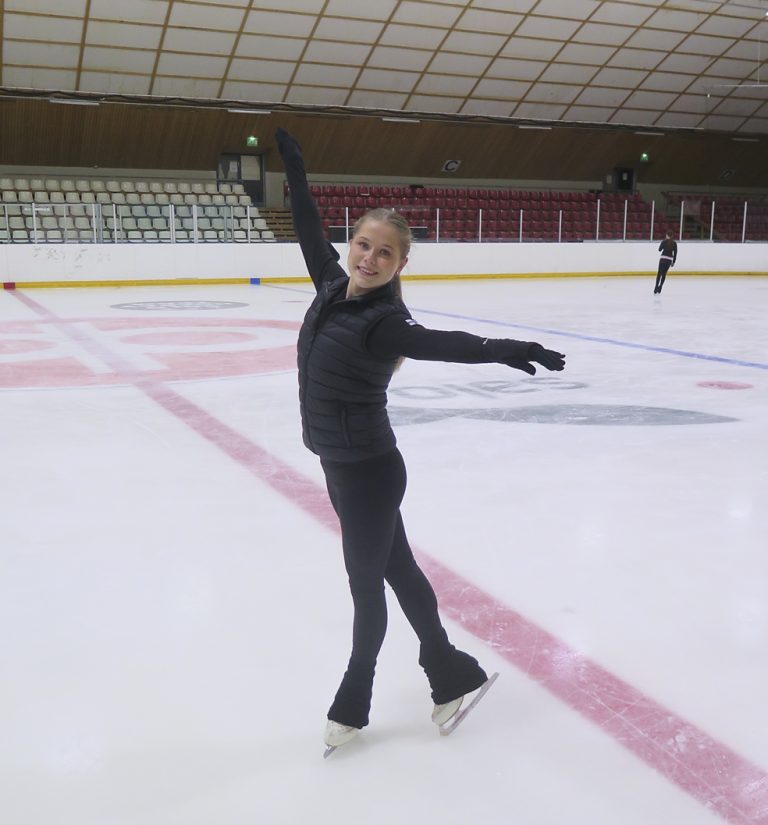 Kiira Koskista kiehtoo taitoluistelussa lajin monipuolisuus.