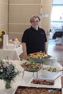 Teija Ståhlbergin joulupöydässä on jokaiselle jotakin.