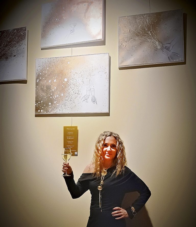 Salolaisen Taina Kojon taidetta on esillä Helsingissä ravintola Taulussa.