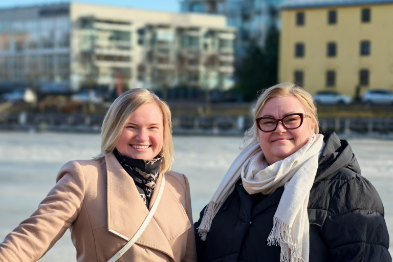 Veera Amnelin-Kylämäki ja Johanna Amnelin. Kuvaaja: Joni Itkonen