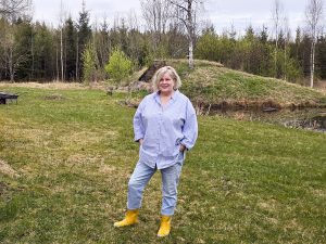 Niina Tammela on toiminut sijaisäitinä jo kohta kaksikymmnentä vuotta.